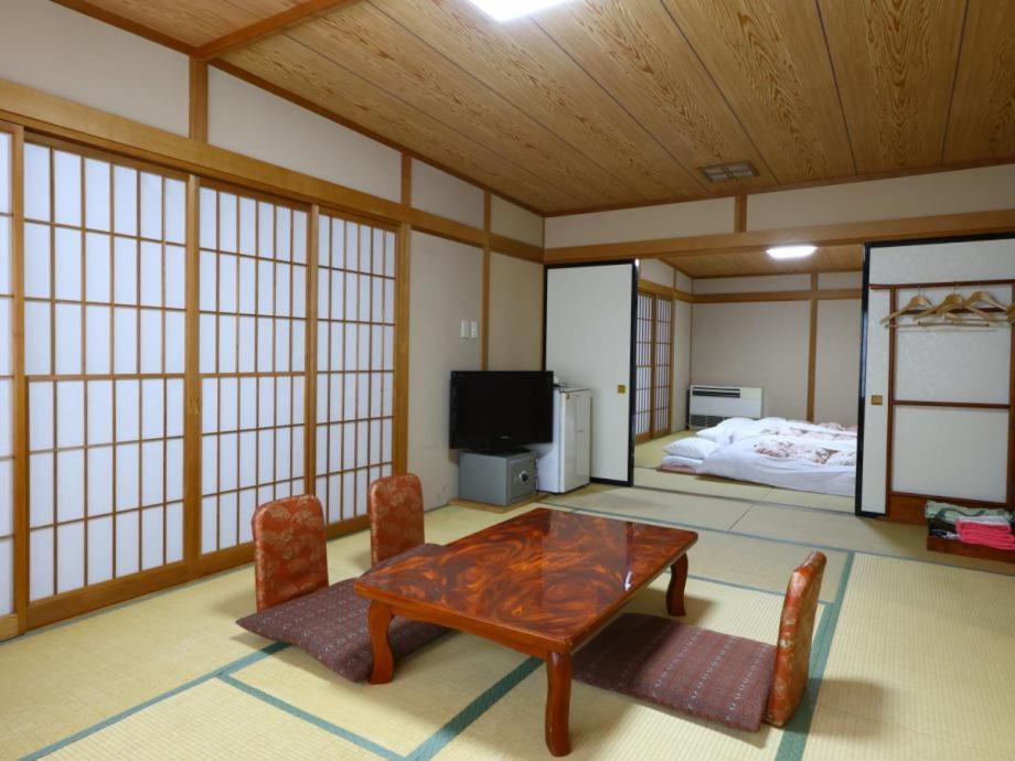 Hotel Yudanaka Яманути Экстерьер фото